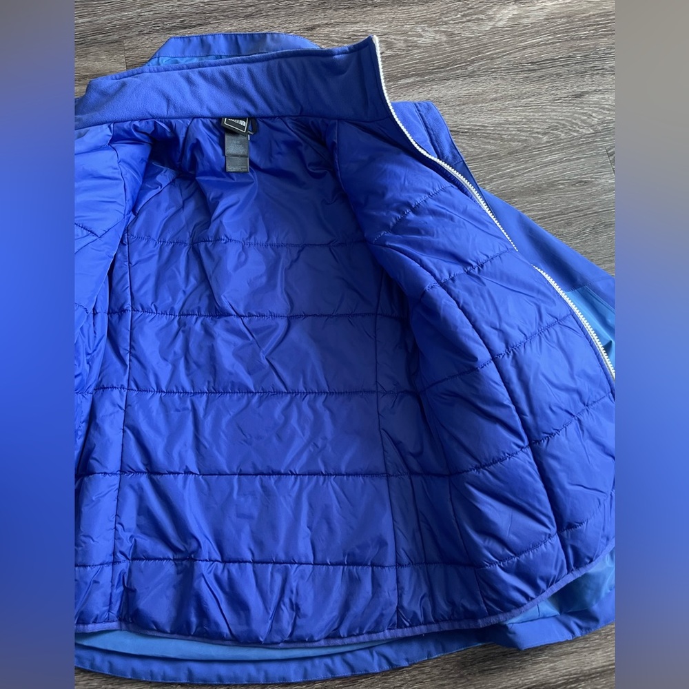 NorthFace ski/snowboard coat - Picture 6 of 10